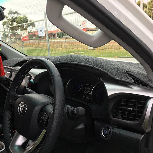 Sungrabba Dash Mat To Suit Toyota Landcruiser 200 Series VX Saraha Five Door Wagon 10/2015 - 2021