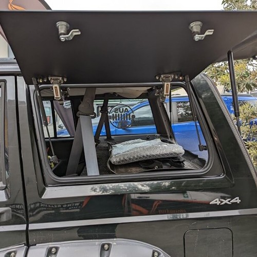 Gullwing Window Suitable For Jeep Cherokee XJ (4 door) 1984 to 2001