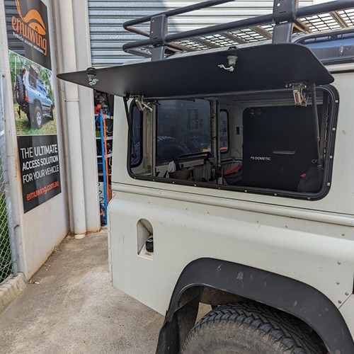 Gullwing Window Suitable For Land Rover Defender 90 and 110
