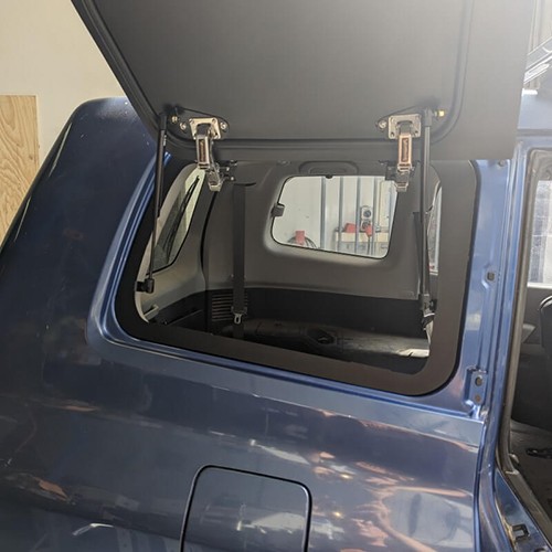 Gullwing Window Suitable For Mitsubishi Pajero Gen3 1999 - 2006 NM NP