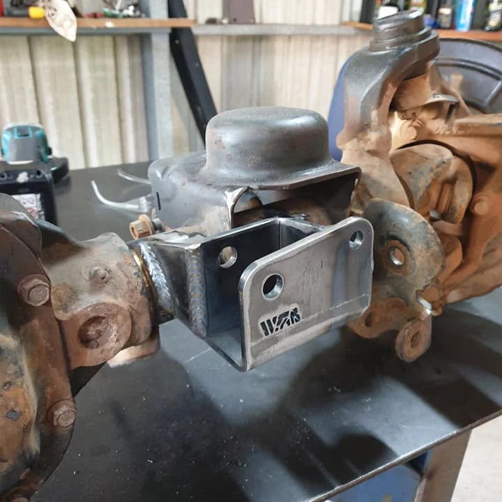 Heavy Duty Weld-On Front Diff Track Bar Bracket Suitable For Jeep JK & JKU Wrangler 2007-2018 Right Hand Drive